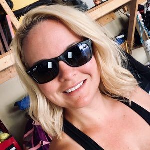 Meet your Posher, Erin